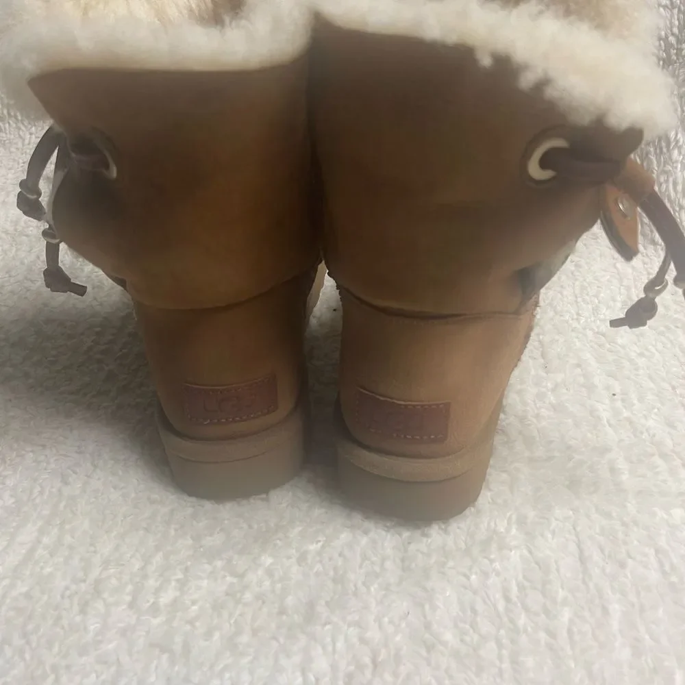 UGG Maia Chestnut suede sheepskin cuff short Boots  SZ7